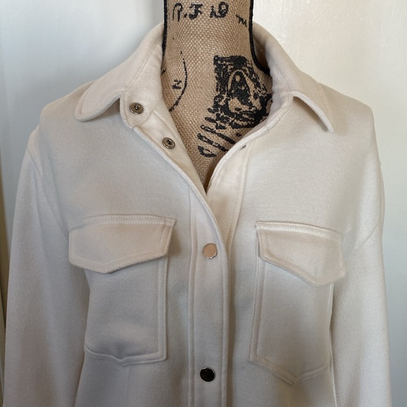 Abercrombie & Fitch Ivory Shirt/Jacket - Picture 4 of 8